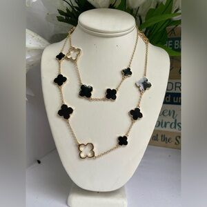 MAAN STATEMENT NECKLACE